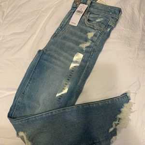 AE high waist jegging with detailed hem size 00S